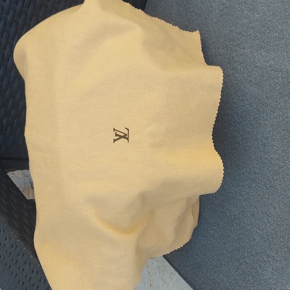 LOUIS VUITTON Summit Drive Bag & Wallet Set - Picture 16 of 16